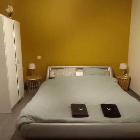 Appartement au centre ville de BACCARAT en RDC Extérieur photo