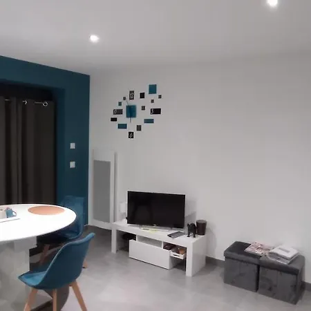 Appartement au centre ville de BACCARAT en RDC Extérieur photo